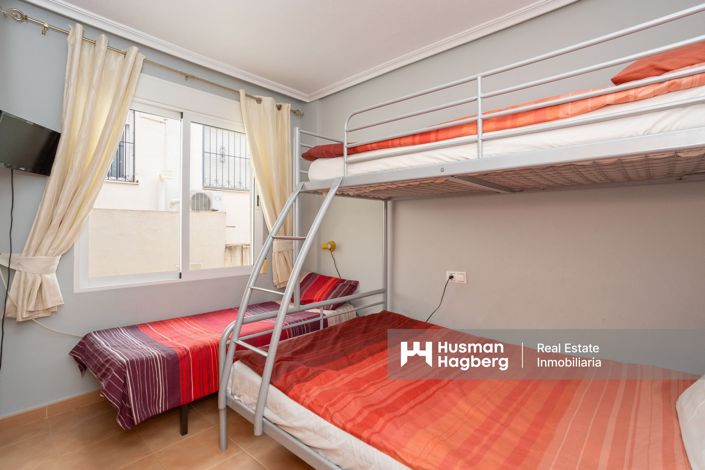 Image No.21-3 Bed Townhouse for sale