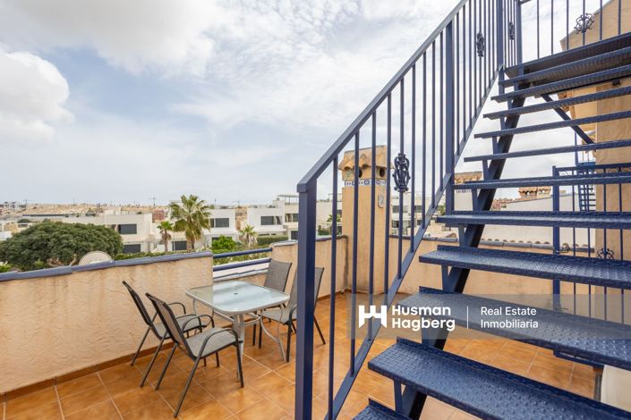 Image No.26-3 Bed Townhouse for sale