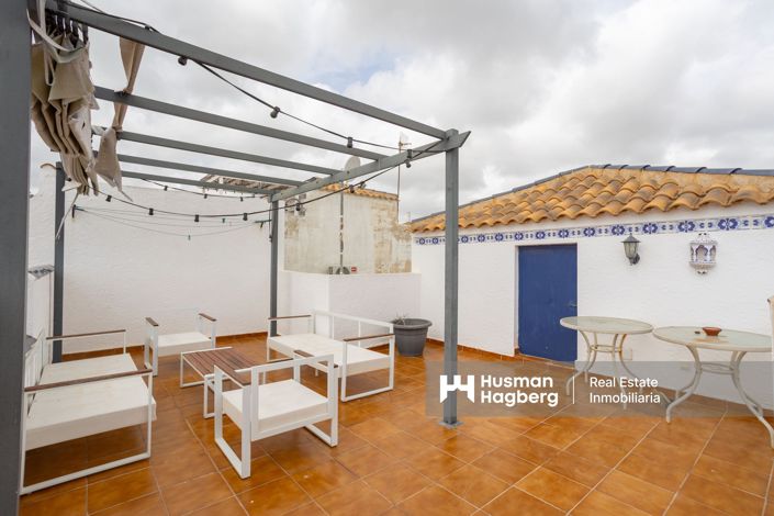 Image No.27-3 Bed Townhouse for sale