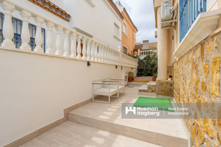 Image No.32-3 Bed Townhouse for sale