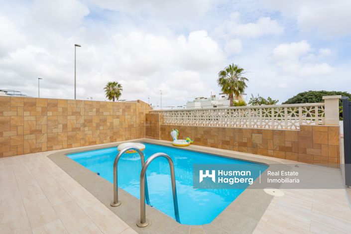 Image No.33-3 Bed Townhouse for sale