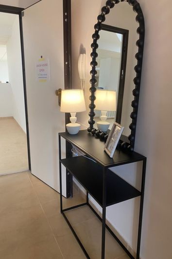 Image No.18-2 Bed Apartment for sale