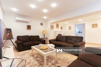 med15b662b5b14c4a6f88a695eb93ff4c24-2820x1880