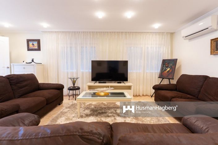 Image No.14-7 Bed Villa for sale