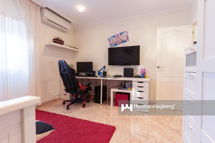 Image No.29-7 Bed Villa for sale