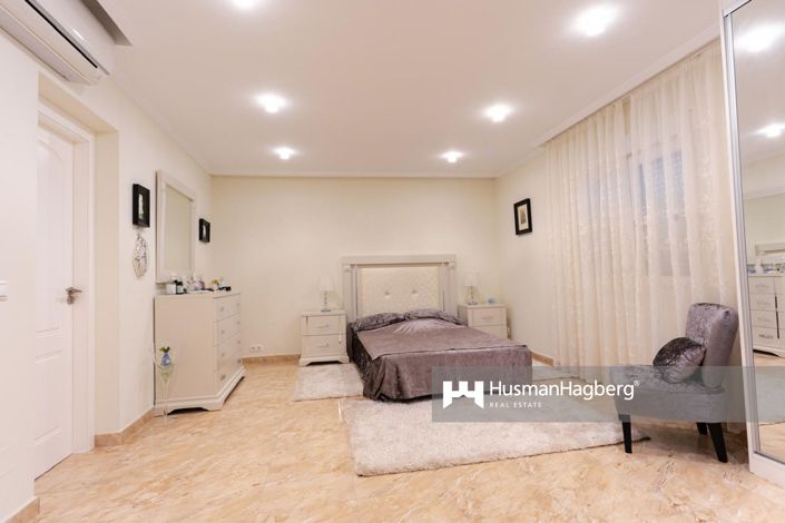 Image No.31-7 Bed Villa for sale