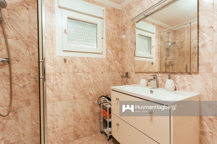 Image No.48-7 Bed Villa for sale