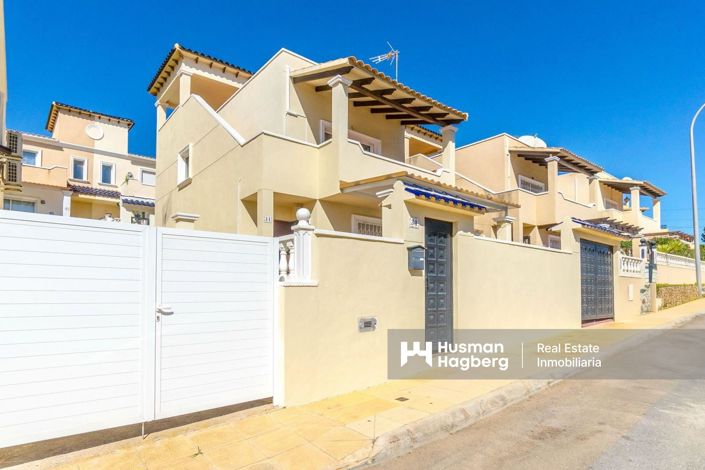 Image No.3-3 Bed Villa for sale