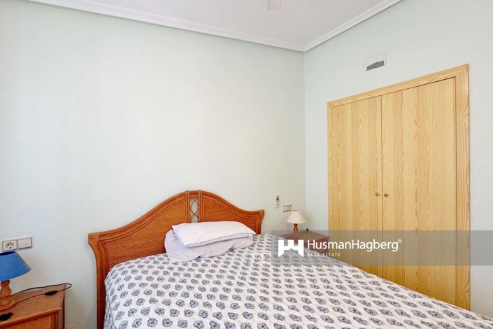 Image No.10-4 Bed Townhouse for sale