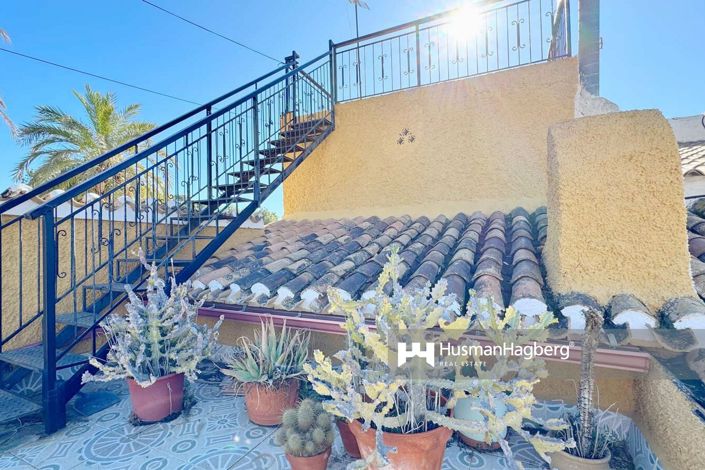 Image No.18-4 Bed Townhouse for sale