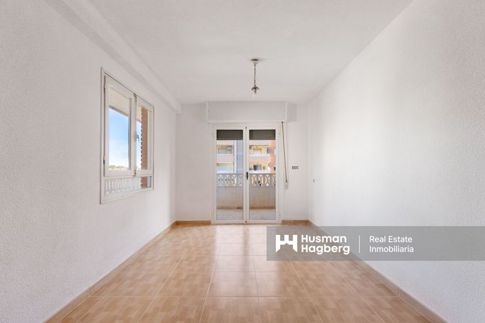 Image No.8-Appartement de 3 chambres à vendre à Punta Prima