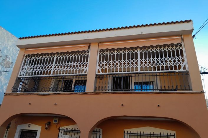 Image No.1-4 Bed Apartment for sale
