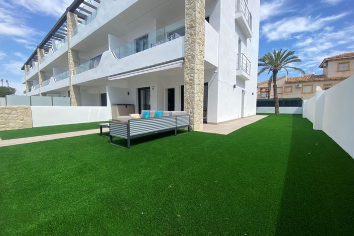 Image No.1-Appartement de 3 chambres à vendre à Punta Prima
