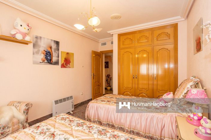 Image No.28-Villa de 4 chambres à vendre à Los Alcázares