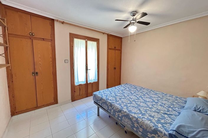 Image No.11-4 Bed Townhouse for sale