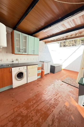 Image No.27-4 Bed Townhouse for sale