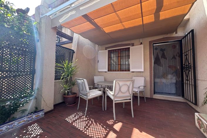 Image No.4-4 Bed Townhouse for sale