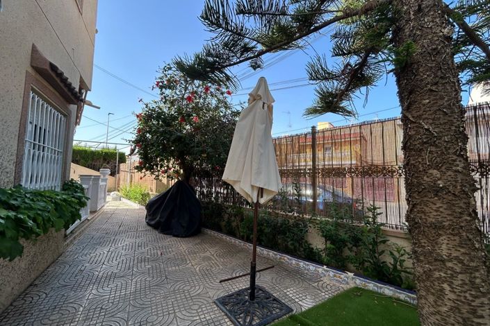 Image No.6-4 Bed Townhouse for sale