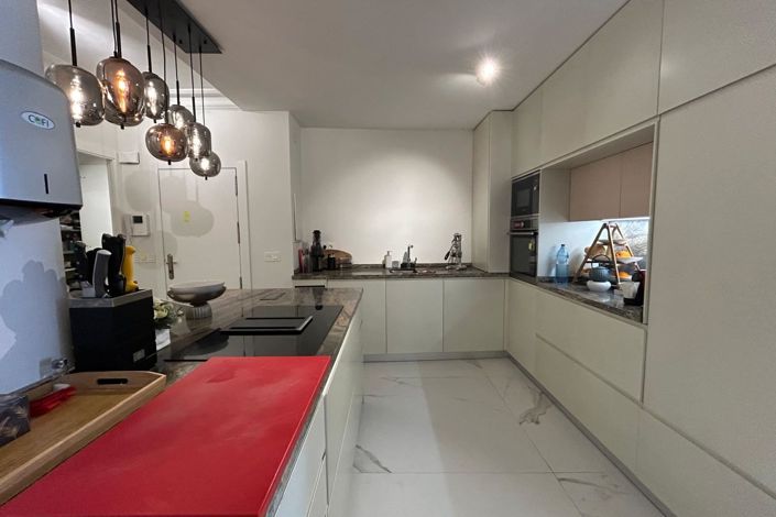 Image No.21-3 Bed Apartment for sale