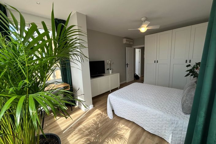 Image No.13-3 Bed Townhouse for sale