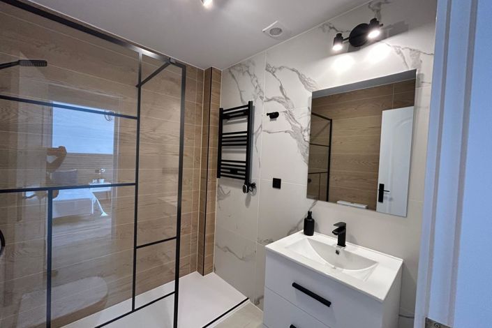 Image No.18-3 Bed Townhouse for sale