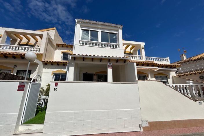 Image No.1-3 Bed Townhouse for sale