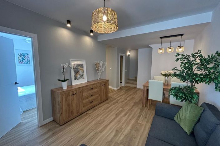 Image No.32-3 Bed Townhouse for sale