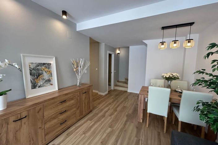 Image No.37-3 Bed Townhouse for sale