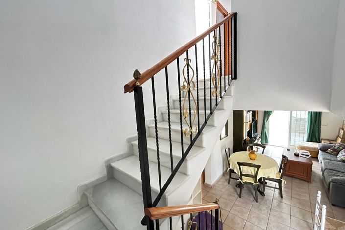 Image No.19-3 Bed Townhouse for sale