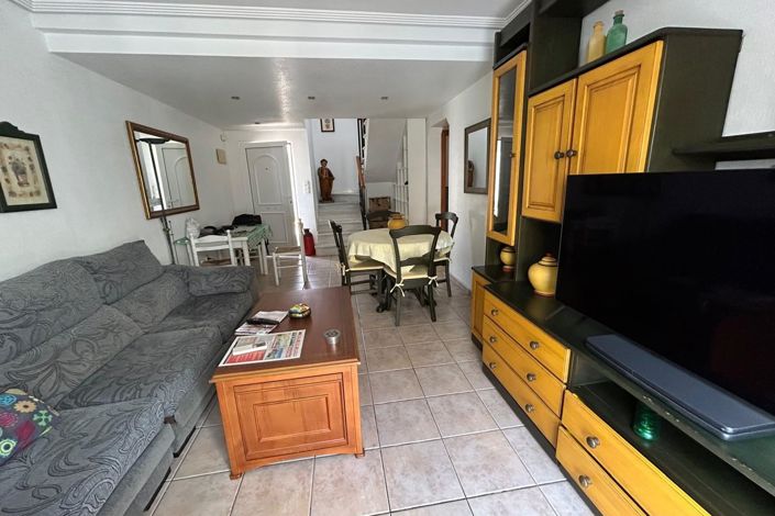 Image No.21-3 Bed Townhouse for sale