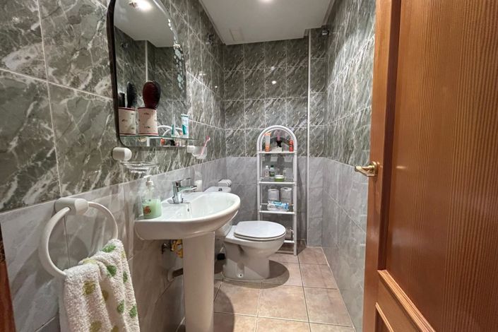 Image No.24-3 Bed Townhouse for sale