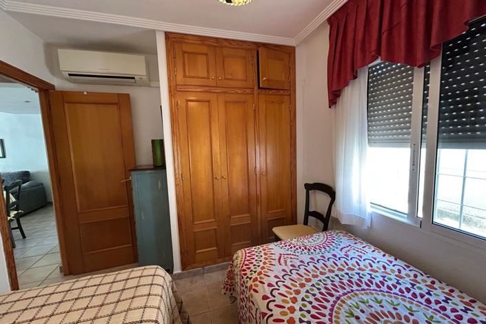 Image No.26-3 Bed Townhouse for sale