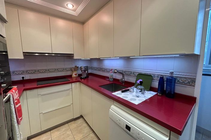 Image No.30-3 Bed Townhouse for sale