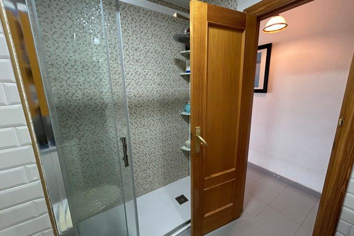 Image No.20-3 Bed Apartment for sale