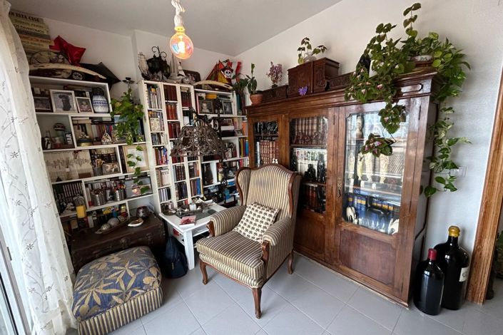 Image No.9-3 Bed Apartment for sale