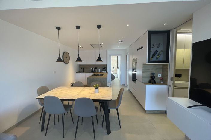 Image No.11-2 Bed Apartment for sale