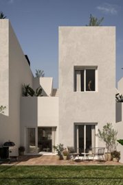 med41eabf674c12463ca27947ab03c03cbc-1880x2820