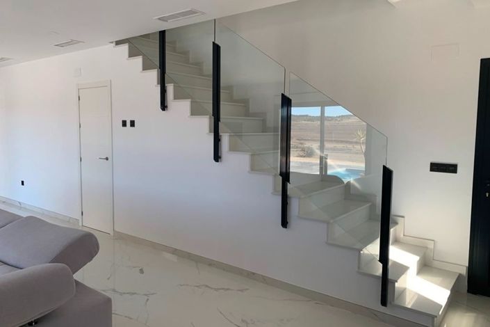 Image No.4-Villa de 4 chambres à vendre à Pinoso