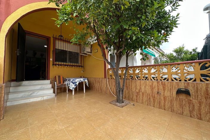 Image No.1-2 Bed Townhouse for sale