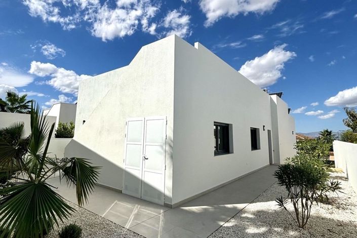 Image No.1-3 Bed Villa for sale