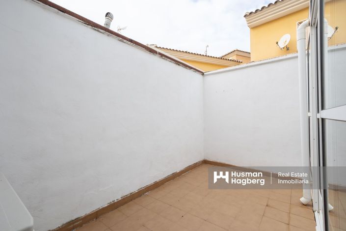 Image No.18-3 Bed Apartment for sale