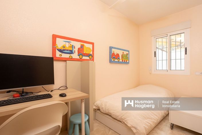 Image No.19-3 Bed Apartment for sale