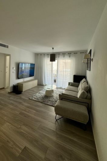 Image No.9-3 Bed Apartment for sale