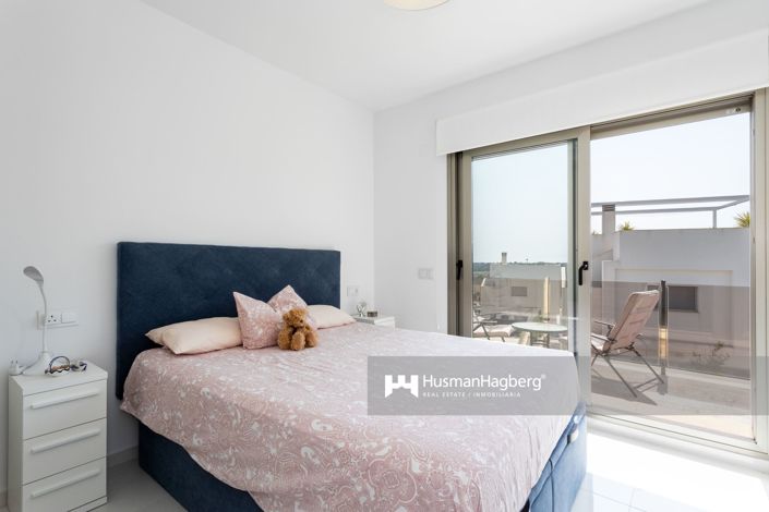 Image No.18-3 Bed Villa for sale