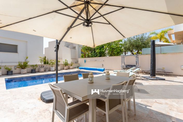 Image No.3-3 Bed Villa for sale