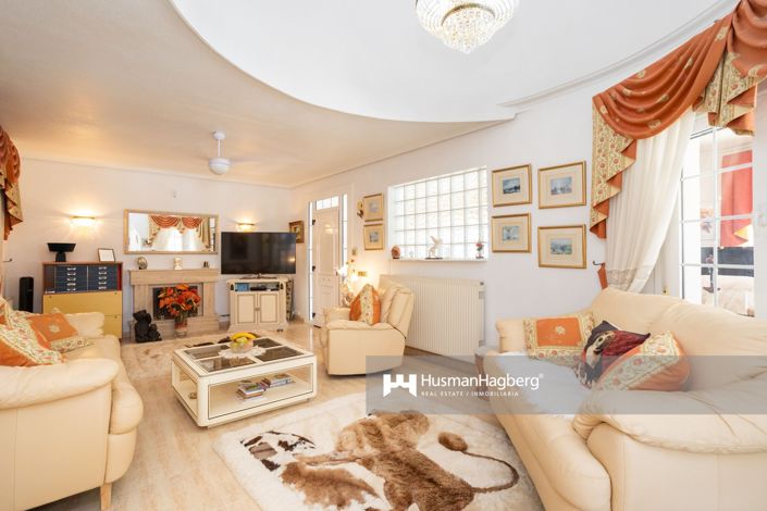 Image No.25-4 Bed Villa for sale