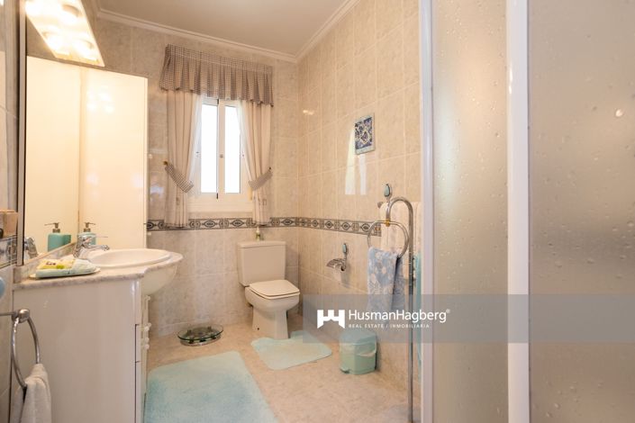 Image No.38-4 Bed Villa for sale