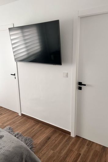 Image No.10-1 Bed Apartment for sale