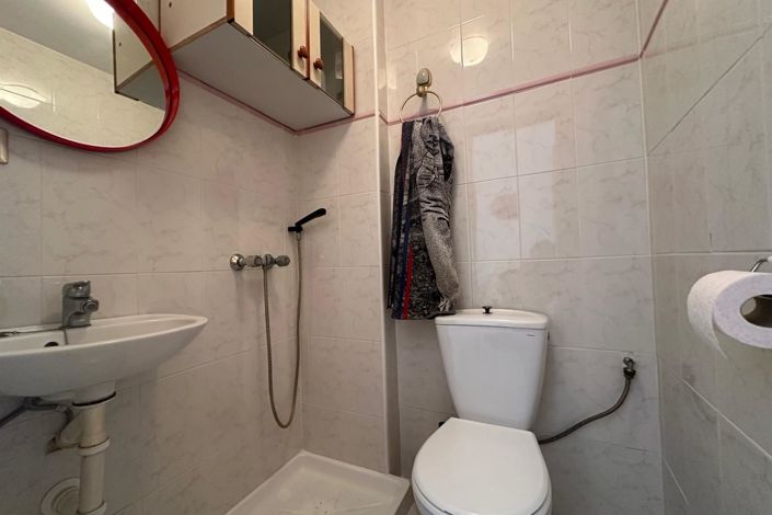 Image No.14-2 Bed Townhouse for sale