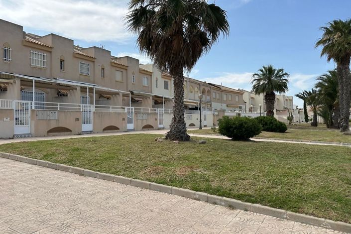 Image No.3-2 Bed Townhouse for sale